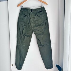 Olive Green Cargo Pants with Durable Fabric and Relaxed Fit